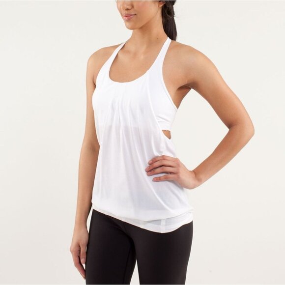 Lululemon Size 2 White Practice Freely Activewear Tank Top with Built-In Bra - Picture 1 of 12